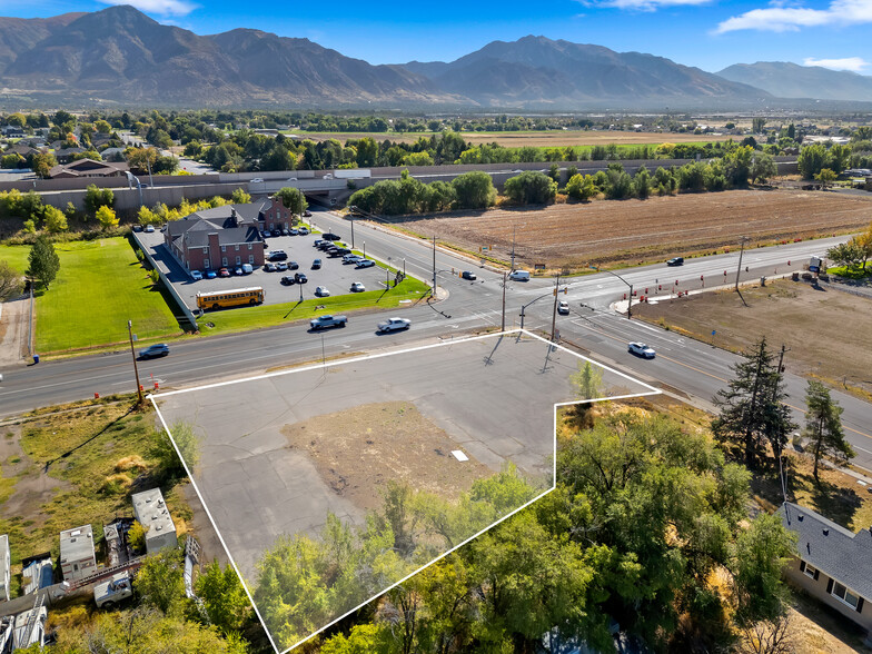 1819 N 2000 W, Farr West, UT for lease - Building Photo - Image 1 of 18