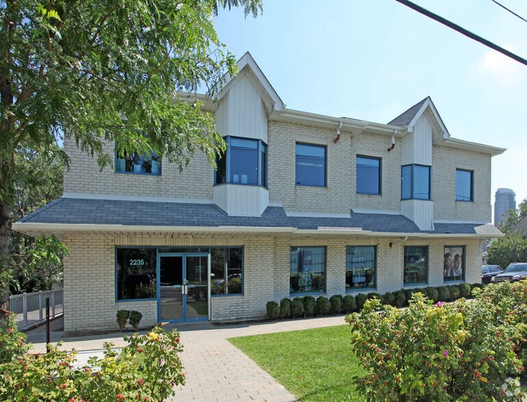 2235 Kennedy Rd, Toronto, ON for sale - Primary Photo - Image 1 of 1