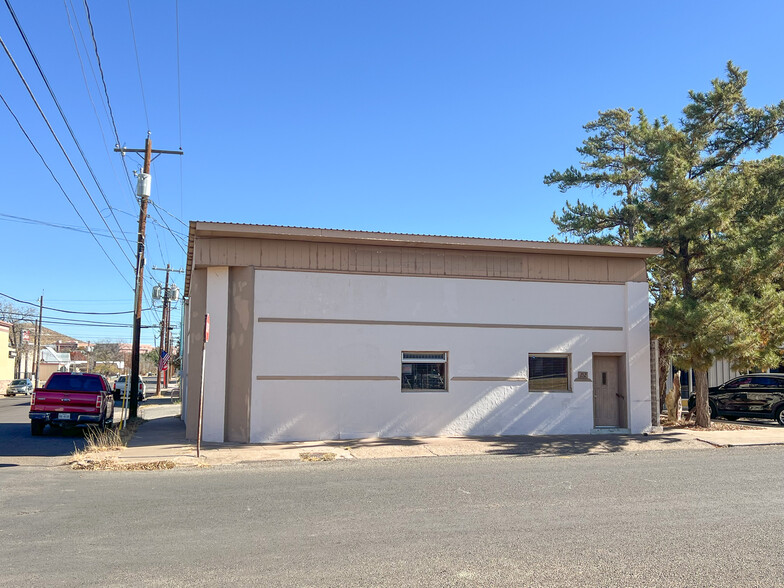 212 N 6th St, Alpine, TX for sale - Building Photo - Image 2 of 23