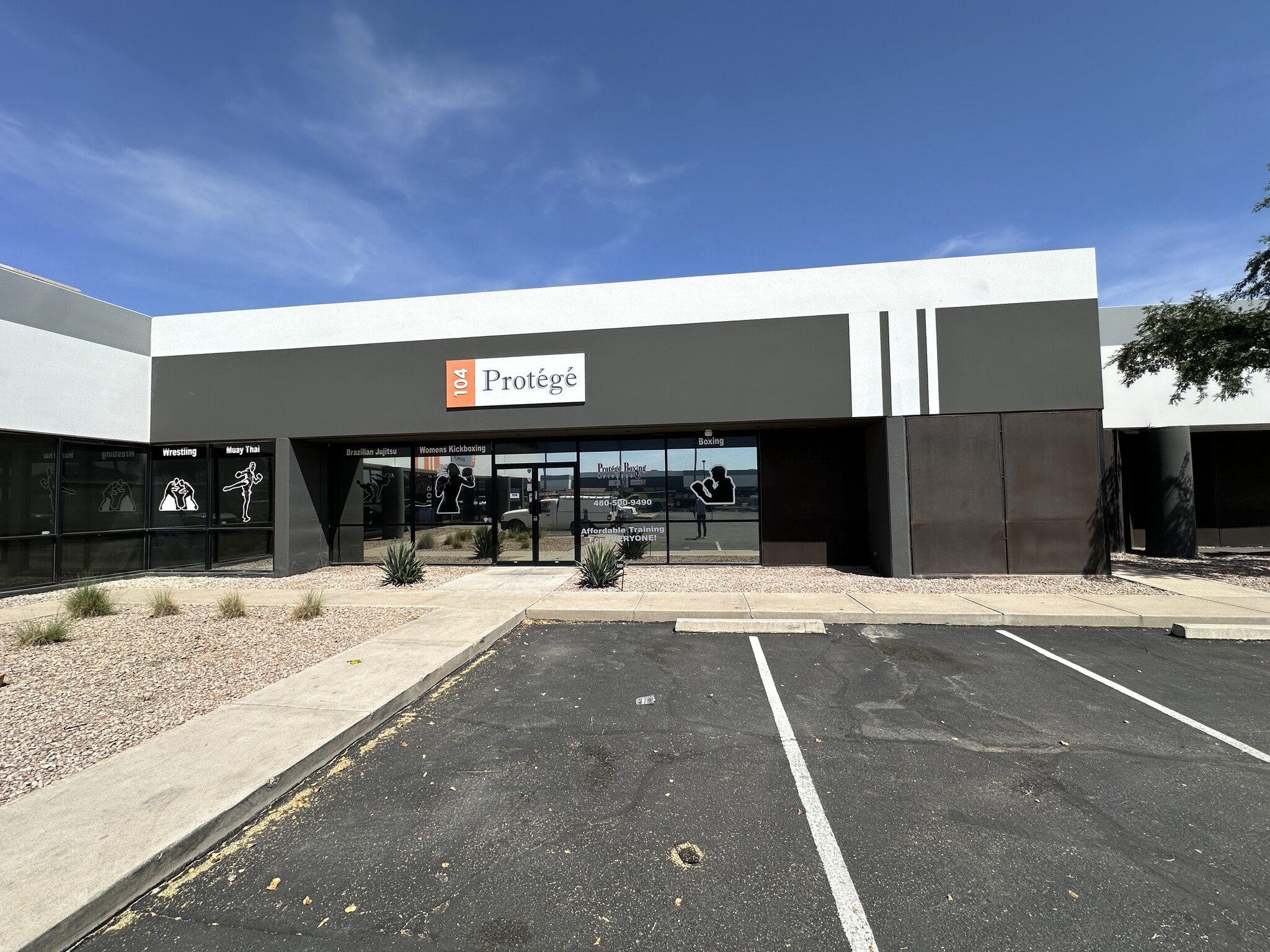 2450 W Broadway Rd, Mesa, AZ for lease Building Photo- Image 1 of 15