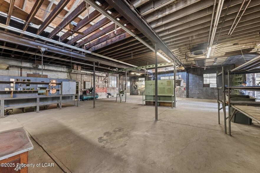 36 Atherton Ave, Wyoming, PA for sale - Building Photo - Image 3 of 34