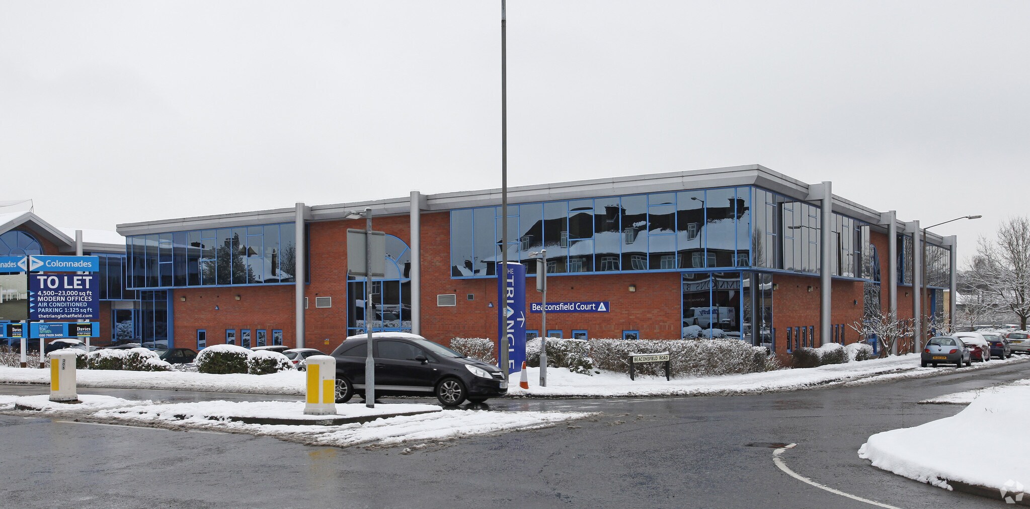 Beaconsfield Clos, Hatfield for sale Primary Photo- Image 1 of 1