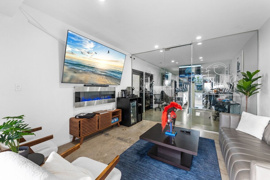 3030 El Cajon Blvd, San Diego, CA for lease - Building Photo - Image 2 of 15