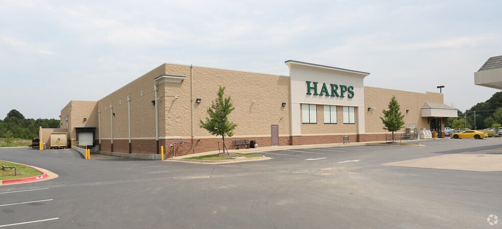 1120 E German Ln, Conway, AR for sale - Primary Photo - Image 1 of 1