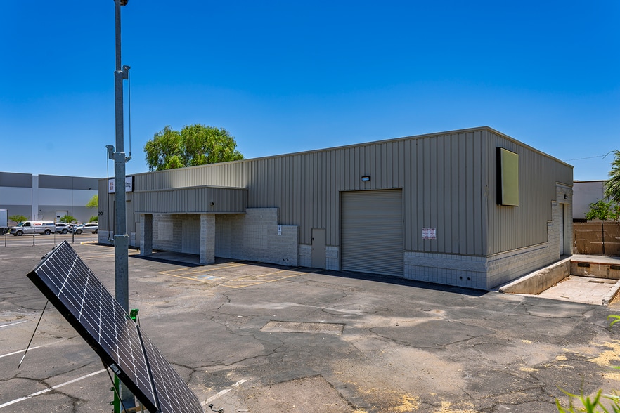 2120 S 7th St, Phoenix, AZ for sale - Building Photo - Image 3 of 7