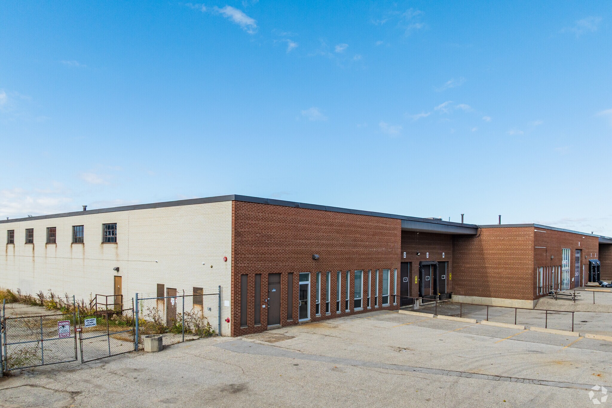 400 Flint Rd, Toronto, ON for lease Primary Photo- Image 1 of 4