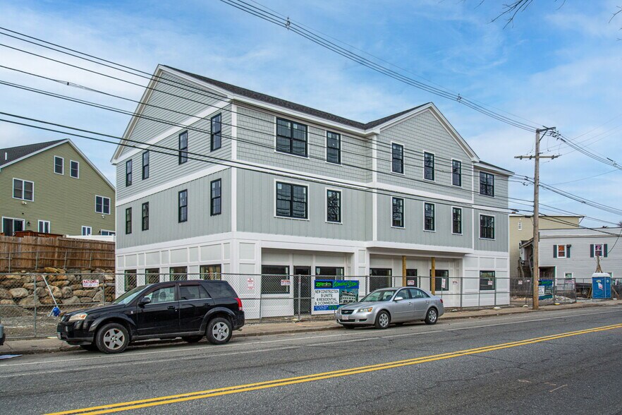 135 Chelmsford, Lowell, MA 01851