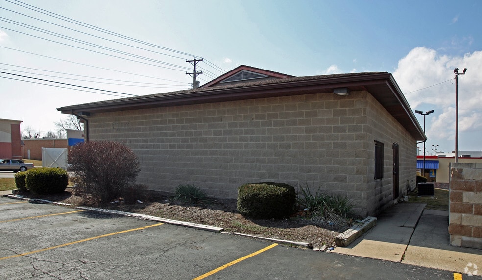 513 Lincoln Hwy, Fairview Heights, IL for sale - Building Photo - Image 2 of 3
