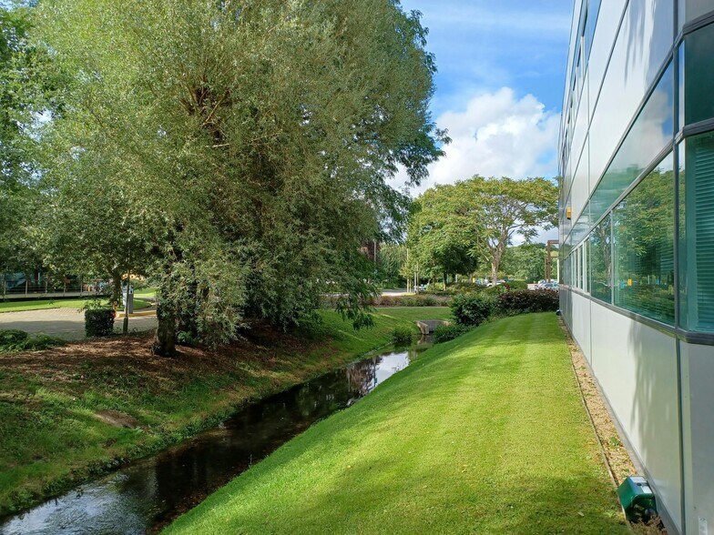 London Rd, Newbury for lease - Building Photo - Image 2 of 4