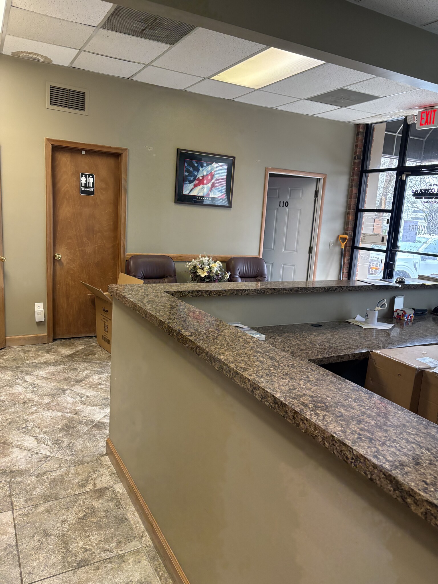 8200 Old 13 Mile Rd, Warren, MI for lease Interior Photo- Image 1 of 4