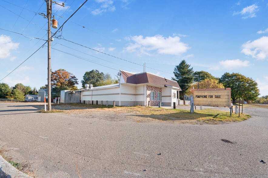 8200 Ludington Dr, Lake, MI for sale - Building Photo - Image 3 of 17