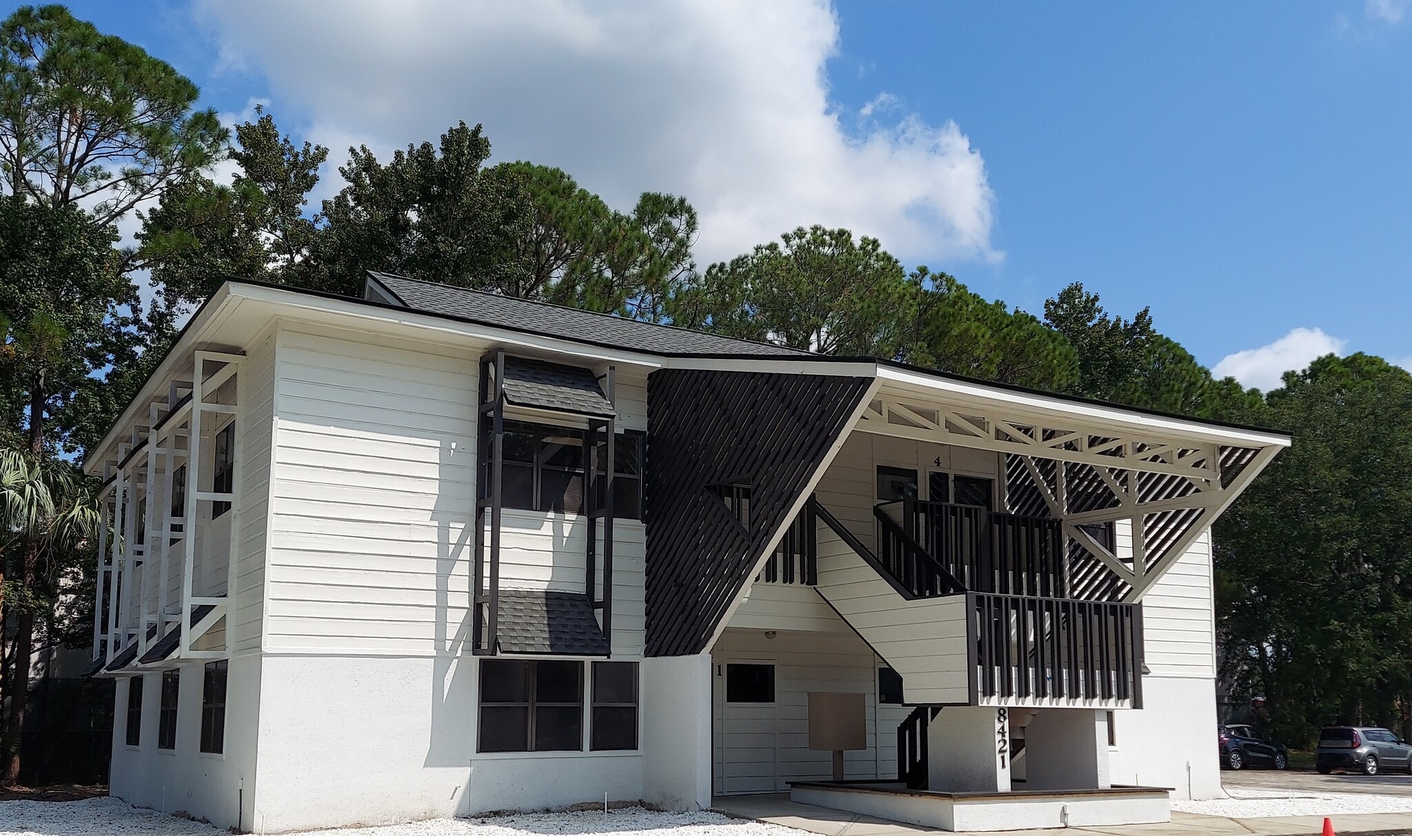 8421 Baymeadows Way, Jacksonville, FL for lease Building Photo- Image 1 of 17