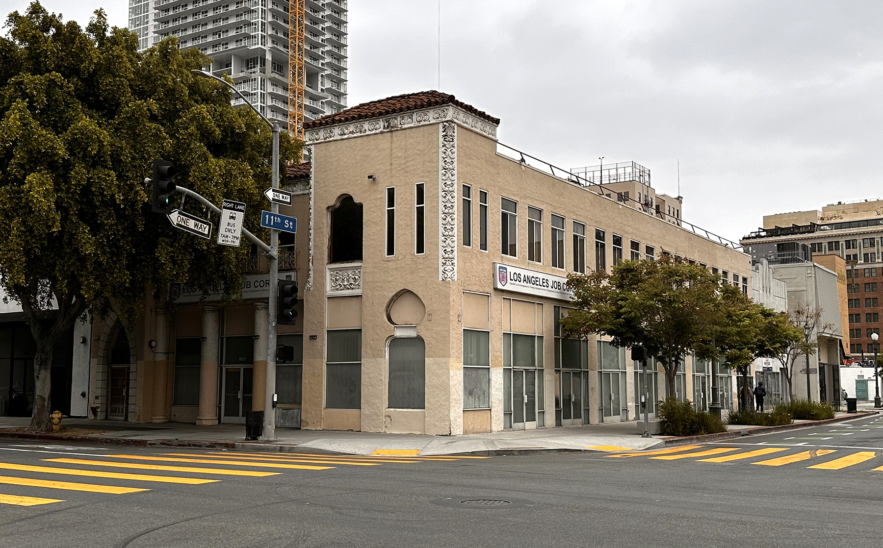 1058-1060 S Olive St, Los Angeles, CA for lease Building Photo- Image 1 of 7