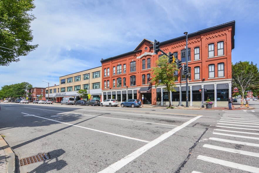 1211-1217 Elm St, Manchester, NH for sale - Building Photo - Image 2 of 12