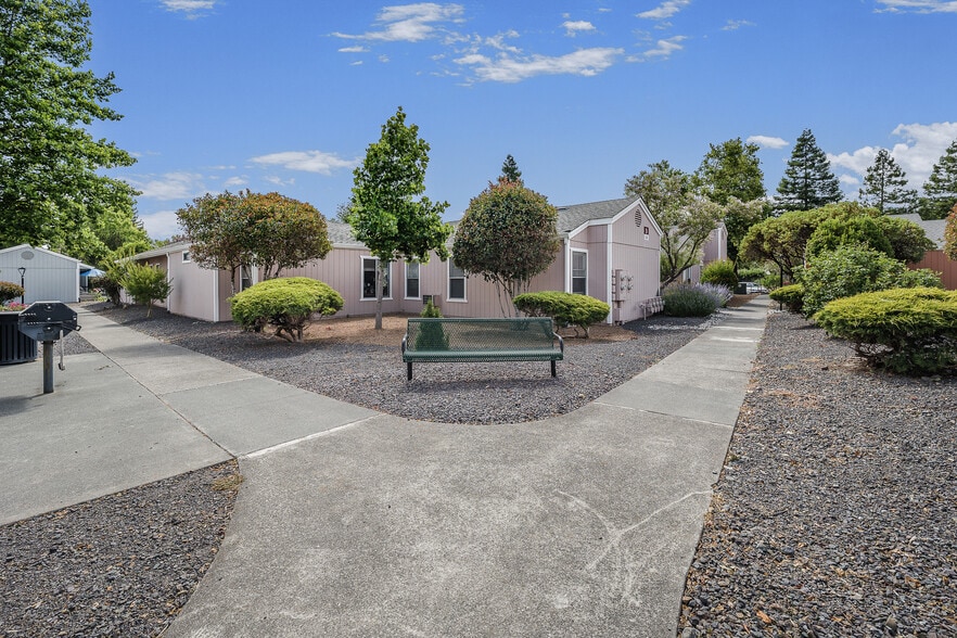 1475 Baechtel Rd, Willits, CA for sale - Building Photo - Image 3 of 5