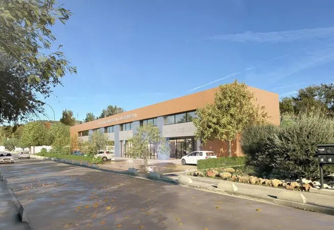 Retail in Roquevaire for lease - Building Photo - Image 1 of 4