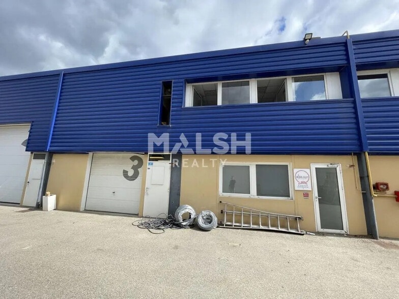 Flex in OULLINS-PIERRE-BÉNITE for lease - Building Photo - Image 2 of 13
