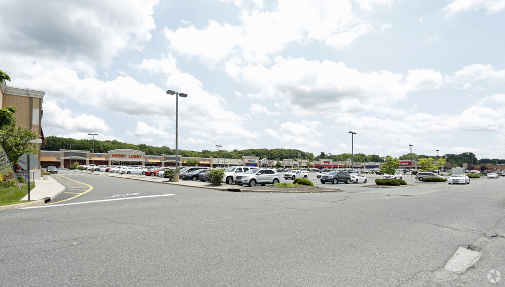 72-170 Route 9, Englishtown, NJ for lease - Building Photo - Image 1 of 9