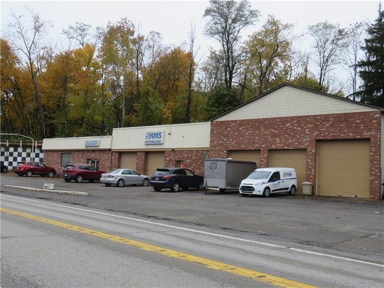 2493 Brodhead Rd, Aliquippa, PA 15001