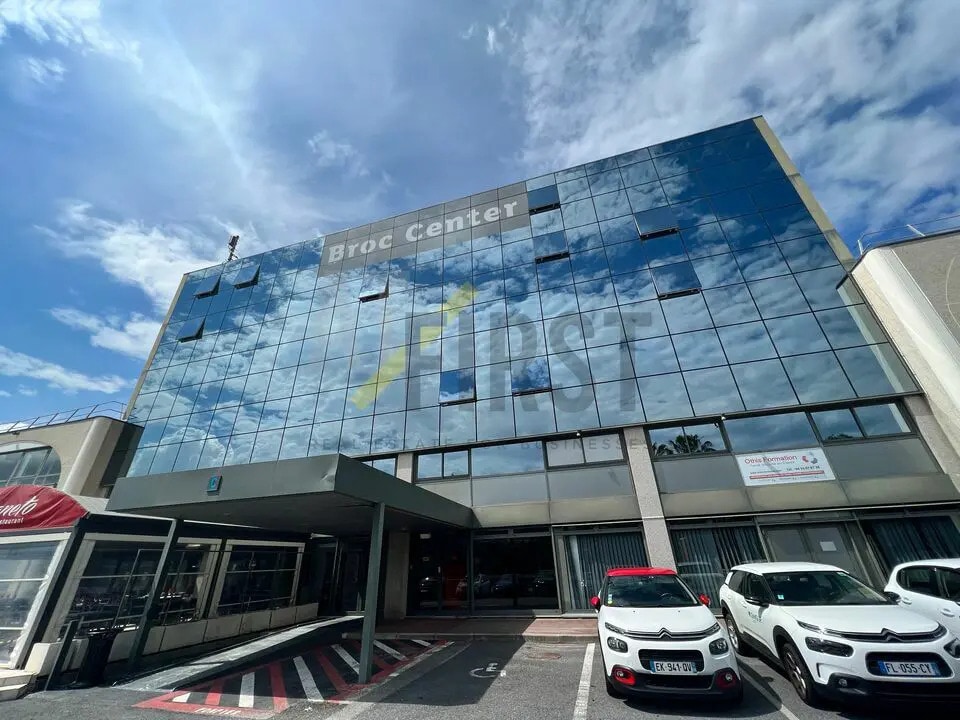 Office in LE BROC for lease Building Photo- Image 1 of 9