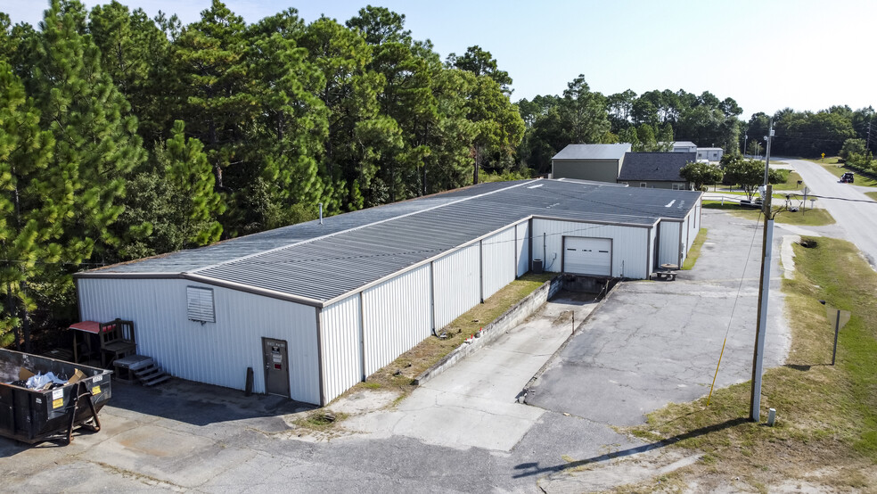 236 Standard Warehouse Rd, Lugoff, SC for sale - Building Photo - Image 3 of 10