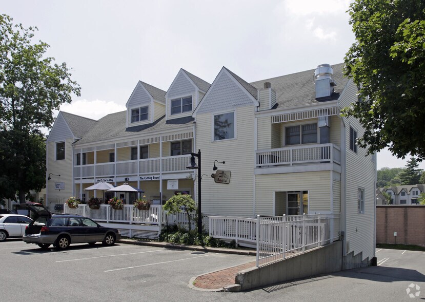 103-105 Danbury Rd, Ridgefield, CT for sale - Primary Photo - Image 1 of 1