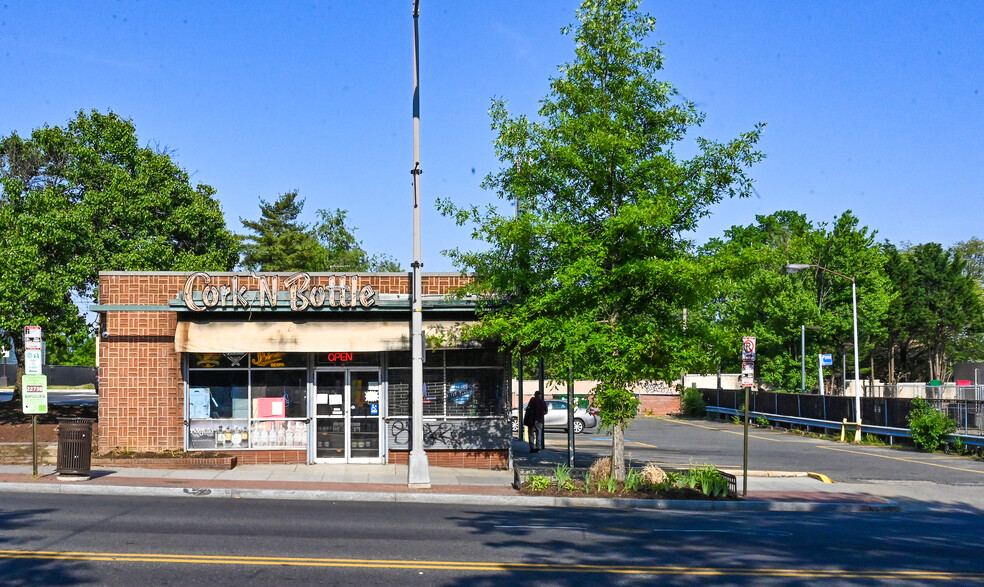 7421 Georgia Ave NW, Washington, DC for sale - Building Photo - Image 1 of 4