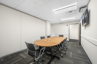 125 Maiden Ln, New York, NY for lease Building Photo- Image 1 of 11