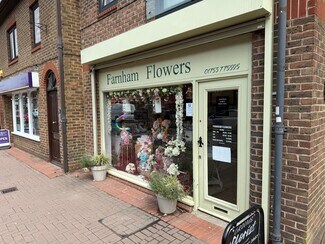 More details for Shop 1, The Centre, Prospect House, The Broadway, Farnham Common - Retail for Lease