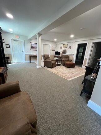 More details for 5 Essex Sq, Essex, CT - Office for Lease