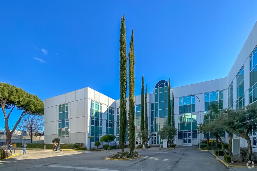 Calle San Severo, 14, Madrid, Madrid for sale - Building Photo - Image 3 of 3