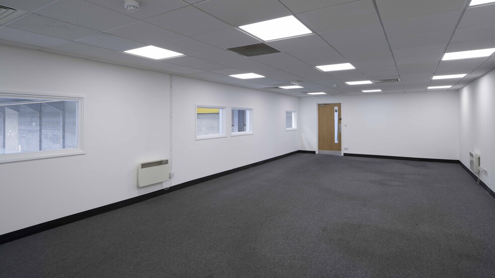 Wharfdale Rd, Birmingham for lease - Interior Photo - Image 3 of 7