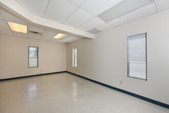 169 5th St SE, Barberton, OH for lease Building Photo- Image 1 of 10