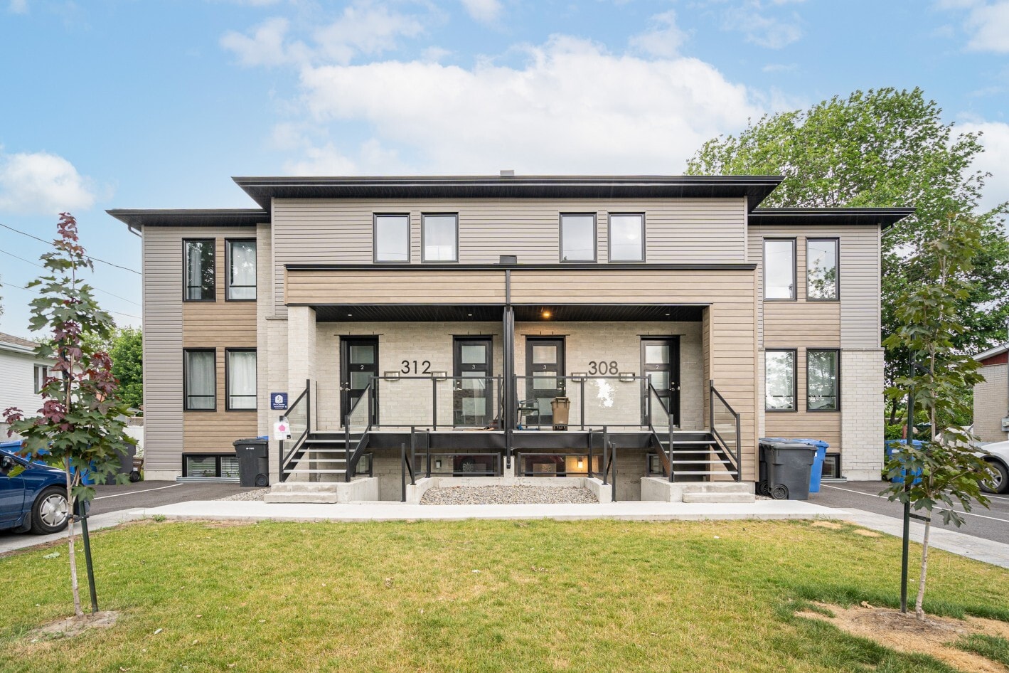 308 2e Av, L'Île-Perrot, QC for sale Primary Photo- Image 1 of 1