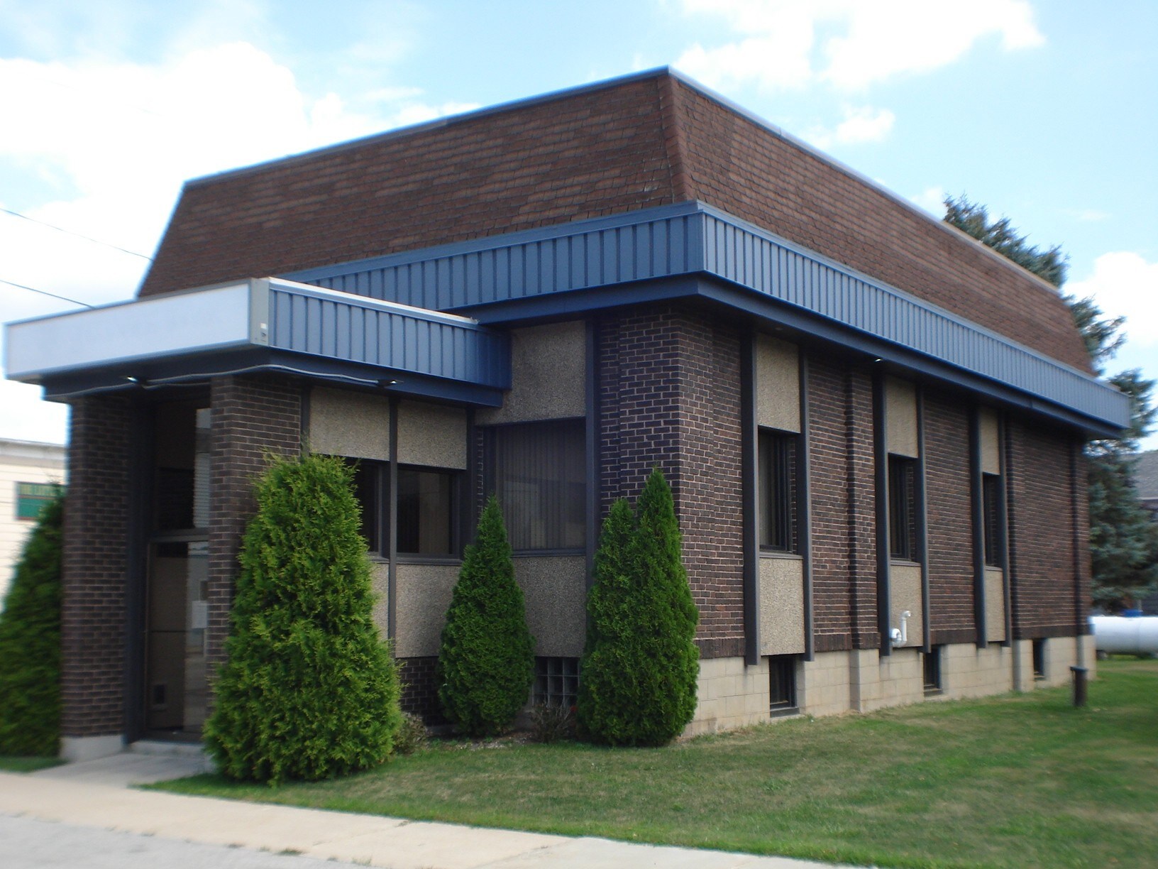 18923 Tisch Mills Rd, Tisch Mills, WI, 54240 Storefront Retail/Office Property For Sale