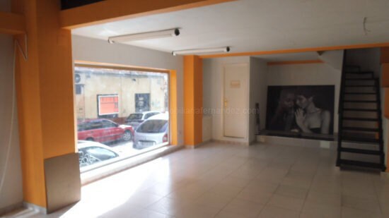 Retail in Cáceres, Cáceres for lease - Building Photo - Image 1 of 12