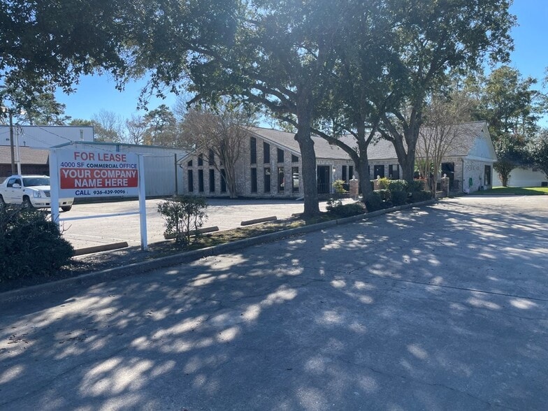 FOUR RENTALS / Six Lot Business Complex portfolio of 4 properties for sale on LoopNet.com - Building Photo - Image 2 of 44