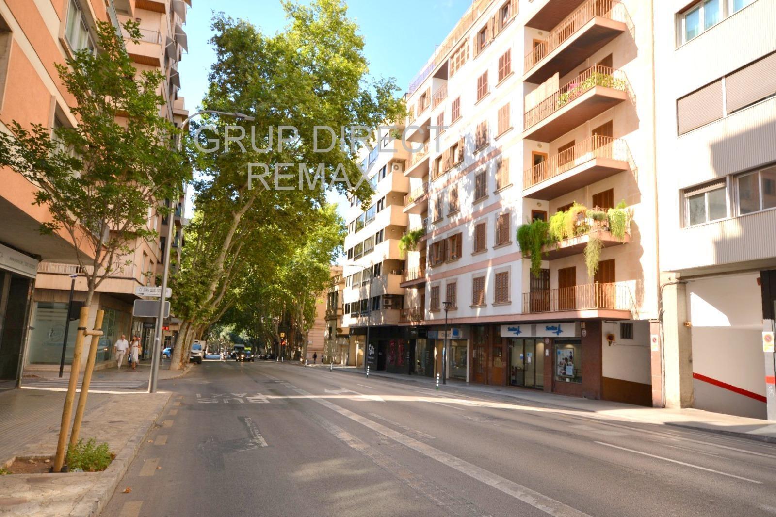 Office in Palma for sale Building Photo- Image 1 of 25