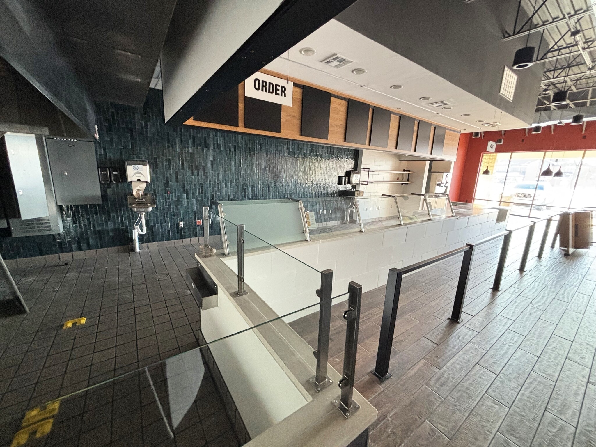 2476-2510 Commons Blvd, Beavercreek, OH for lease Interior Photo- Image 1 of 6