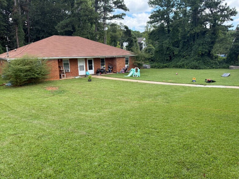 760 Still Lake Dr, Lawrenceville, GA for sale - Building Photo - Image 3 of 9