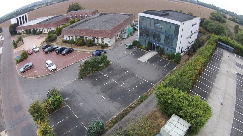 Aviation Way, Southend On Sea for lease - Building Photo - Image 3 of 3