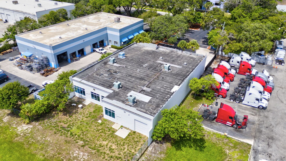 2122 Blount Rd, Pompano Beach, FL for lease - Aerial - Image 3 of 16