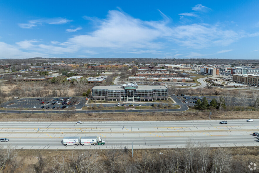 17950 W Corporate Dr, Brookfield, WI for lease - Aerial - Image 2 of 5