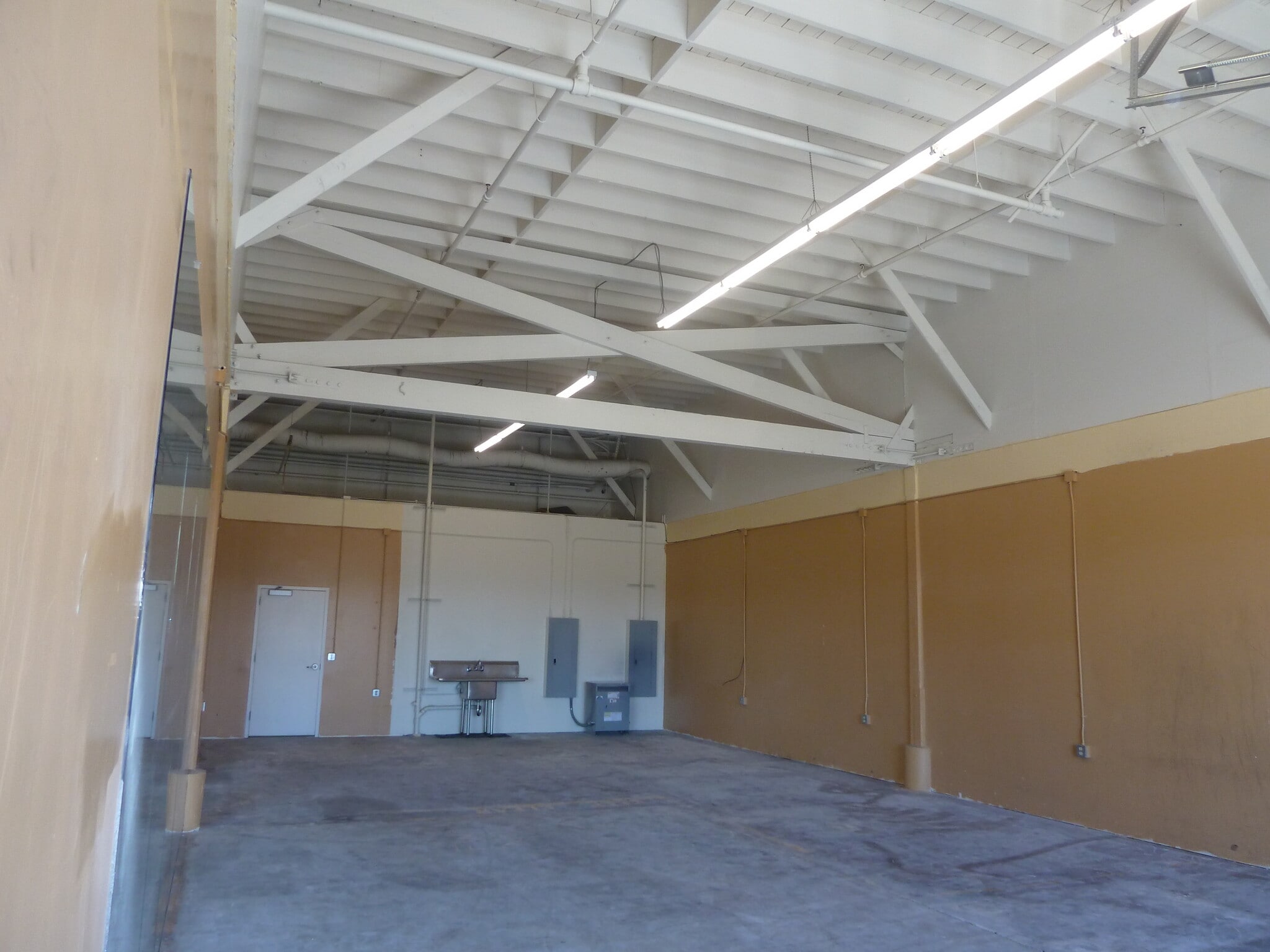 1200 S Harbour Way, Richmond, CA for lease Interior Photo- Image 1 of 1