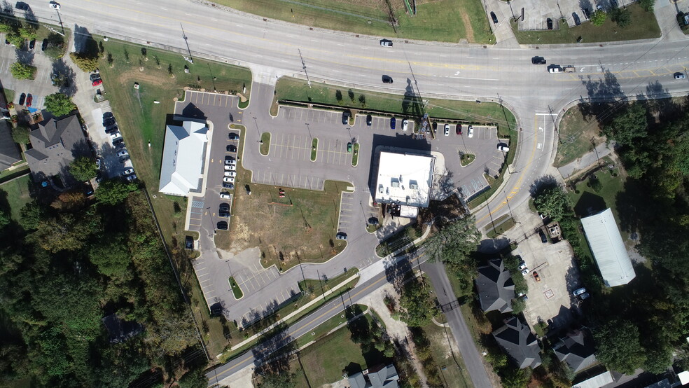 9440 Perkins Rd, Baton Rouge, LA for lease - Building Photo - Image 3 of 12