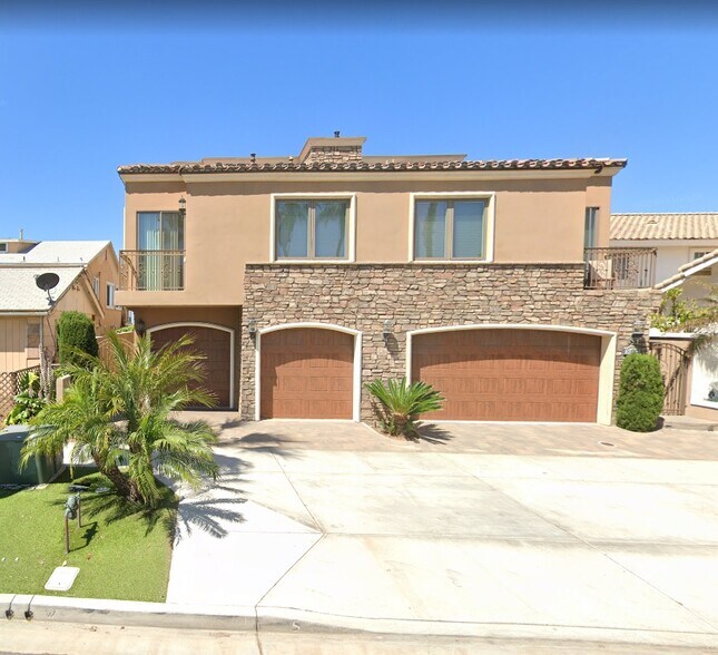 801 N Pacific St, Oceanside, CA 92054