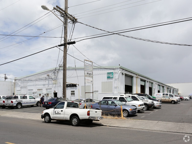 720 Moowaa St, Honolulu, HI for lease - Building Photo - Image 3 of 12