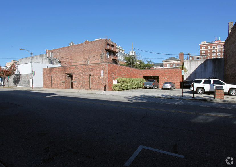 111-113 Princess St, Wilmington, NC for lease - Primary Photo - Image 1 of 3