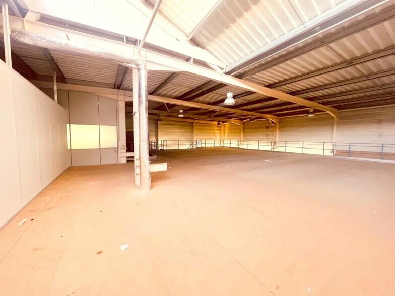 Flex in BOIS-D'ARCY for sale - Interior Photo - Image 3 of 13