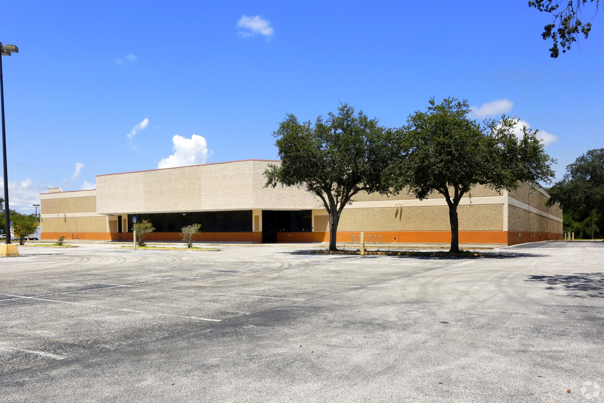 9017 State Road 52, Hudson, FL for sale Primary Photo- Image 1 of 1